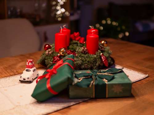 candles in country Christmas decorations