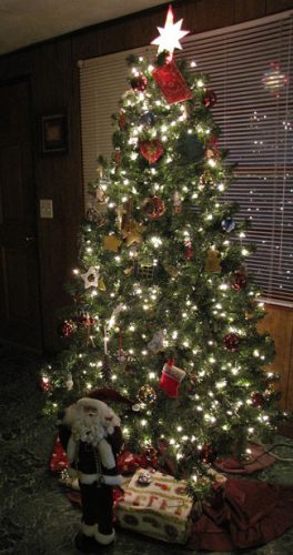 white lights on Christmas tree