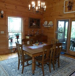 Log home dining area